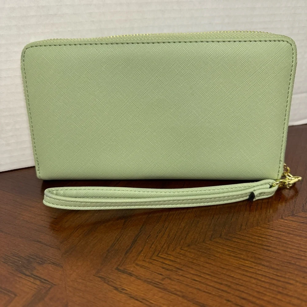 Steve Madden Wristlet - Picture 5 of 5